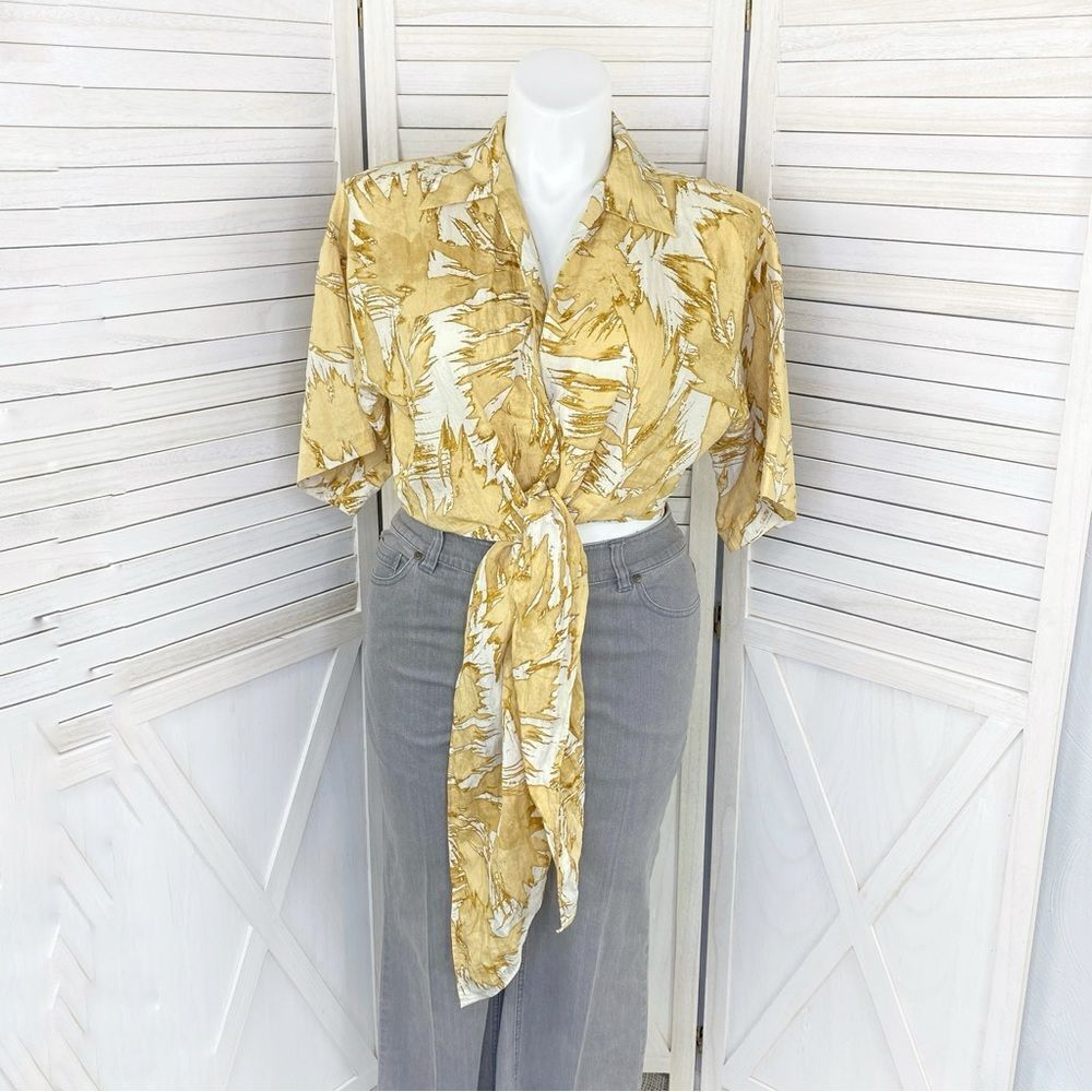 H&M Tropical Boho Abstract Leaf Print Tie Front Crop Blouse Tan Cream Large